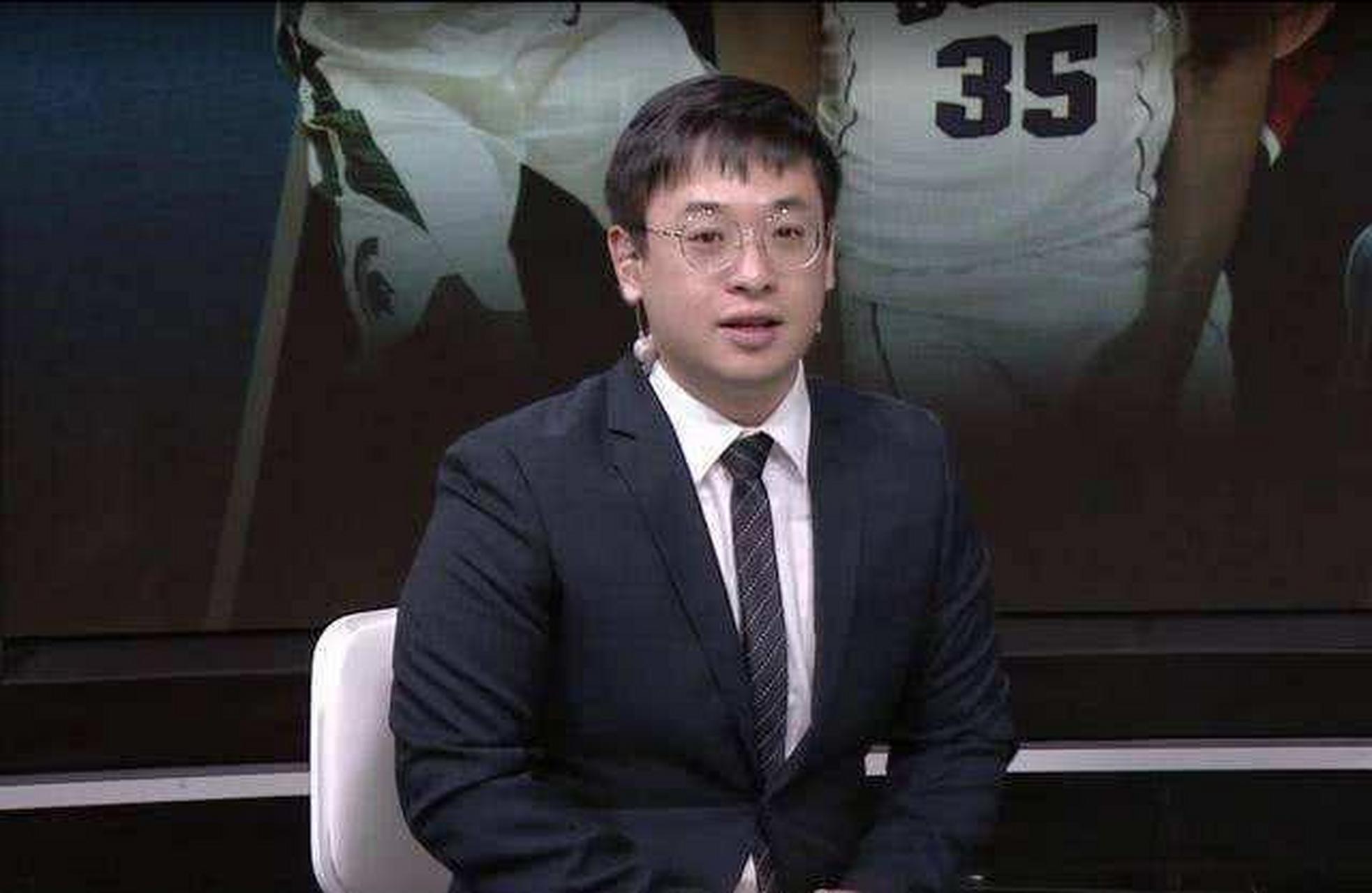 篮球解说员因不当言论遭到批评，或将被停职的简单介绍